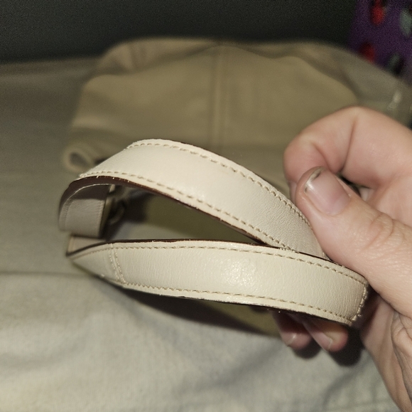 Coach Womans Vintage White Hobo Bag - Picture 9 of 15